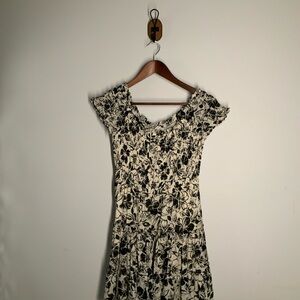 American Eagle Outfitters Black and Cream Flutter Sleeve Sundress